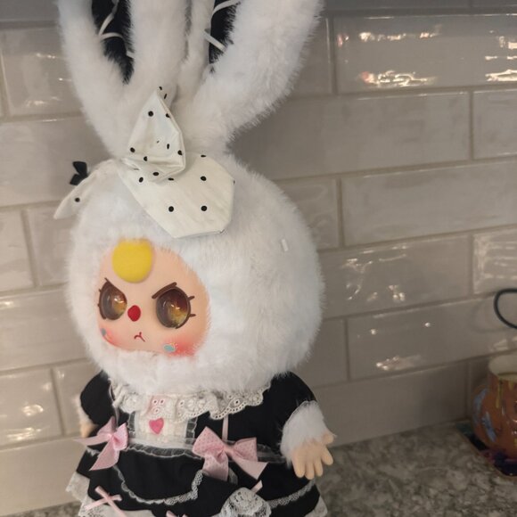 Lolita - Picture 6 of 7